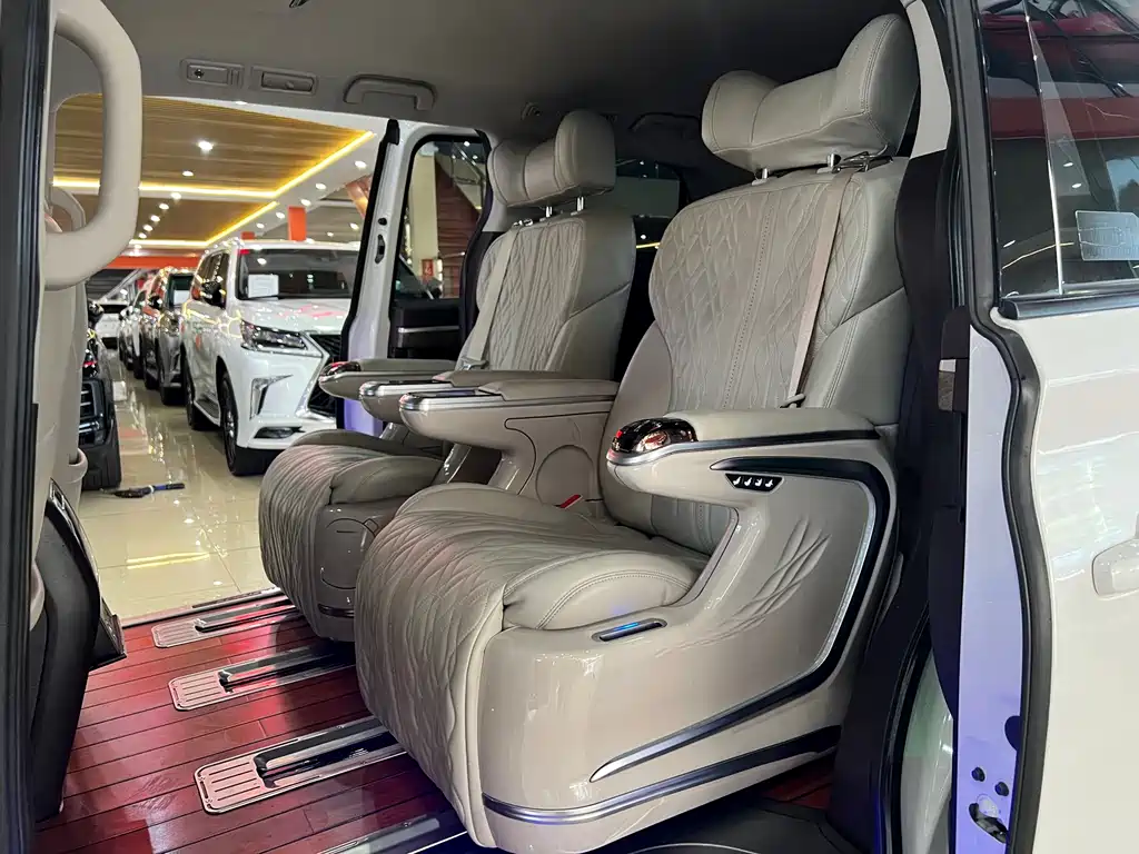 GAC Motor Trumpchi M8 2020 — фото 13