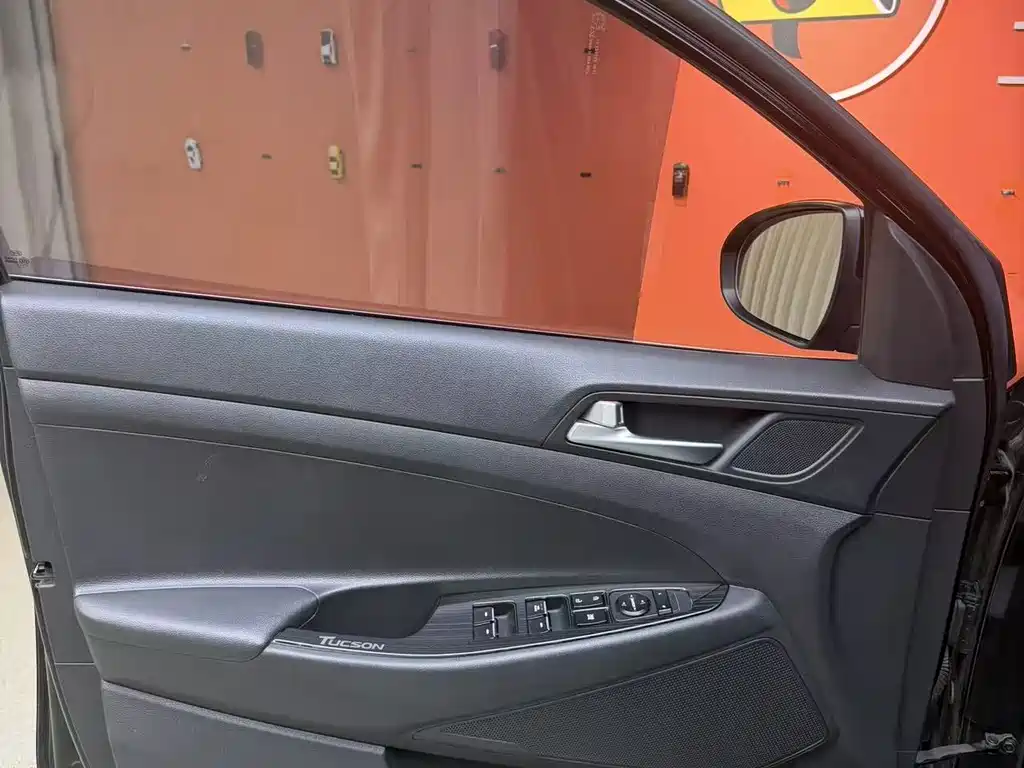 Hyundai Tucson 2017 — фото 10