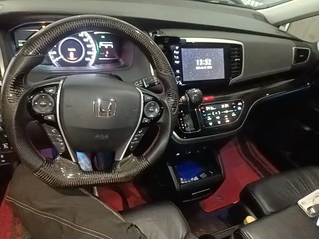 Honda Odyssey 2021 — фото 10