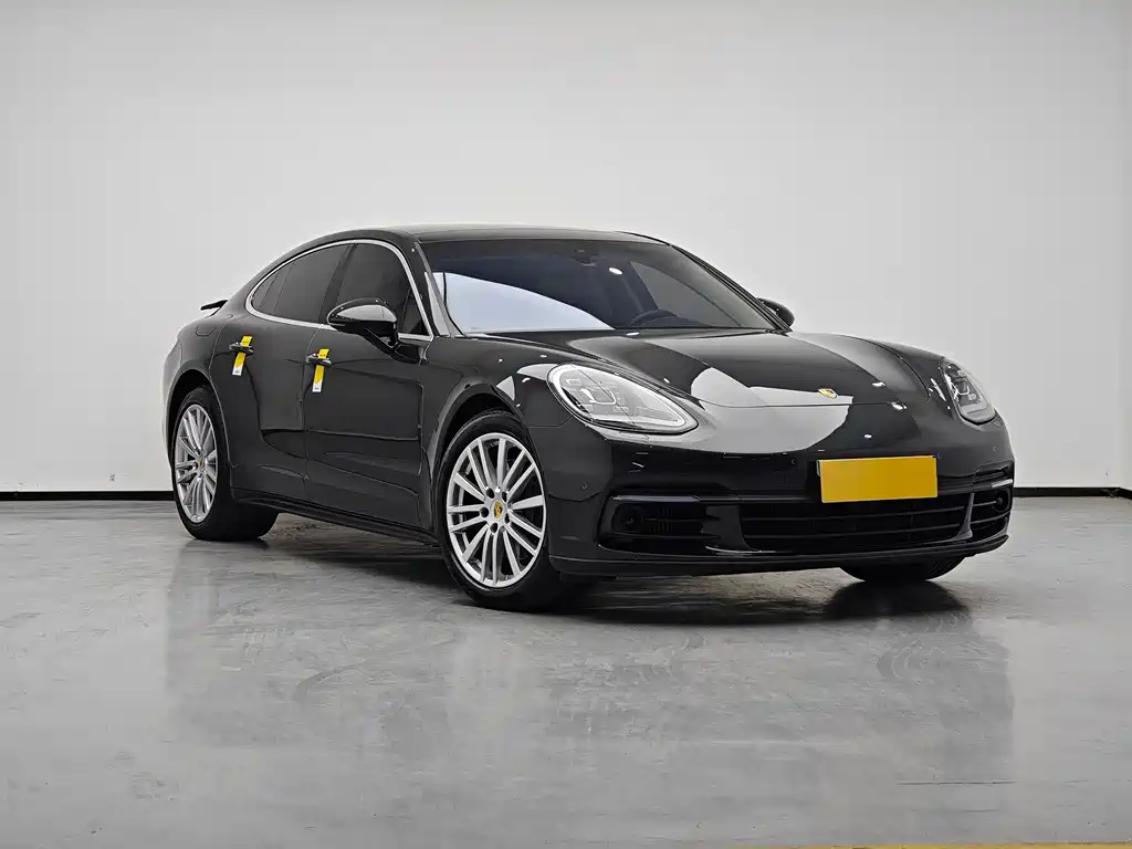 Porsche Panamera 2018 — фото 2