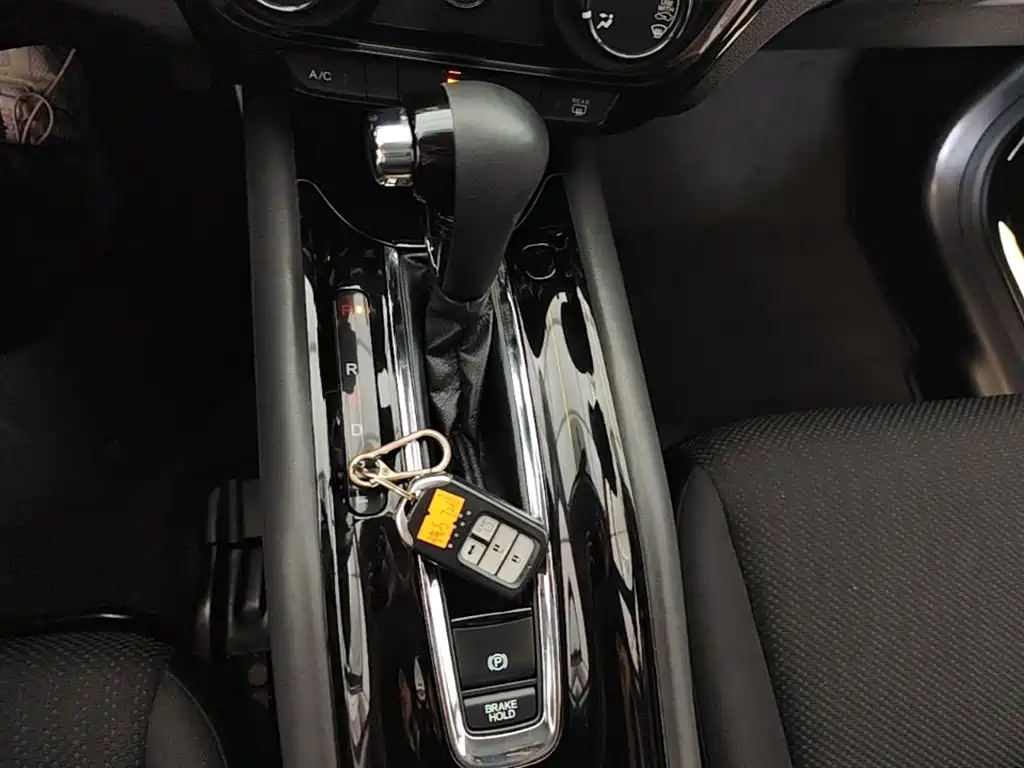 Honda Vezel 2017 — фото 14