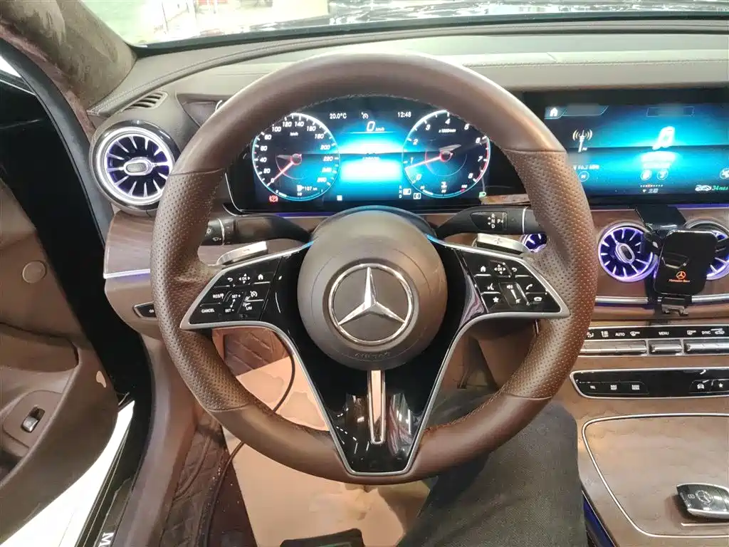 Mercedes-Benz E-Class 2020 — фото 11