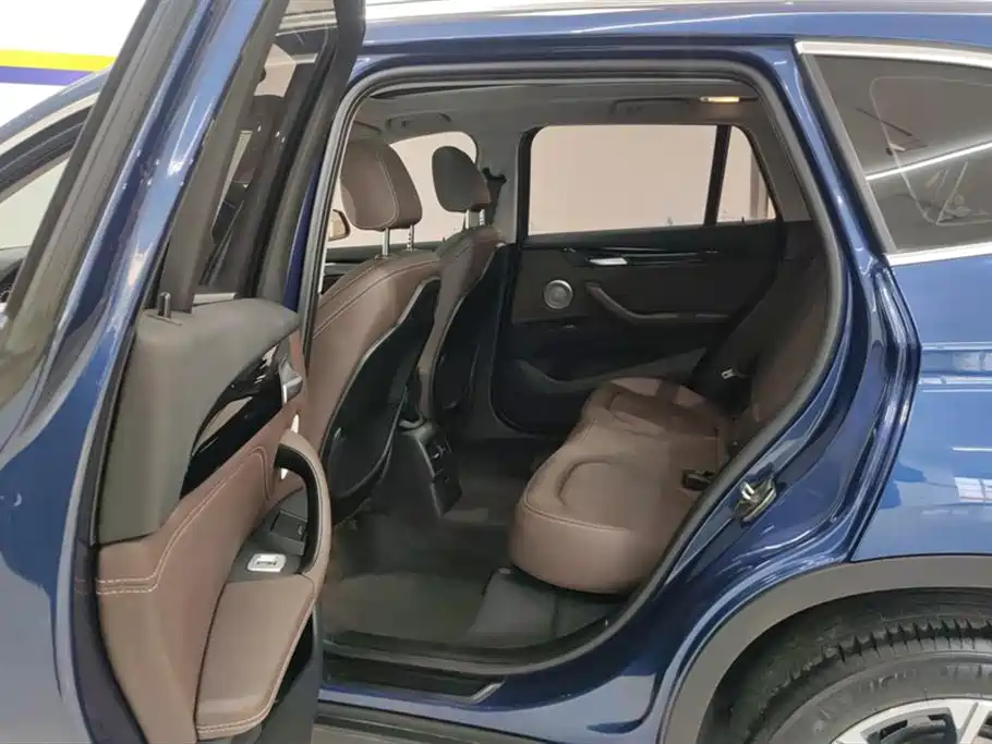 BMW X1 2022 — фото 11