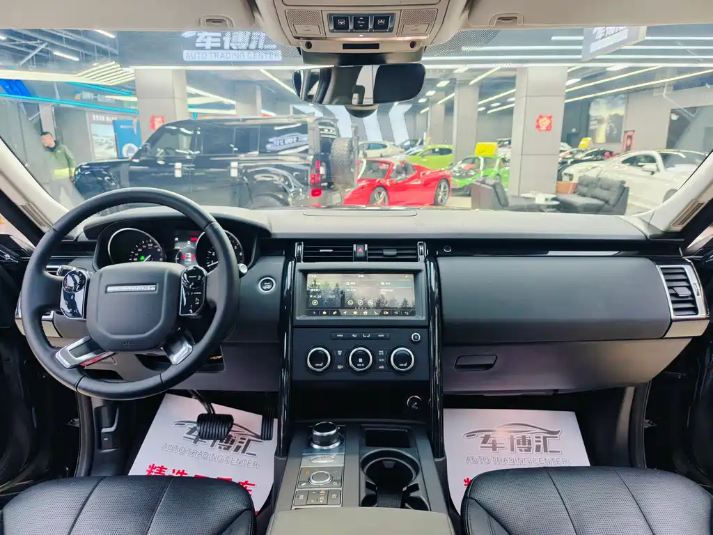 Land Rover Discovery 2019 — фото 12