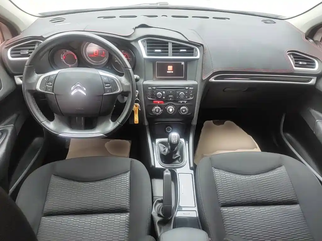 Citroën C4L 2016 — фото 10