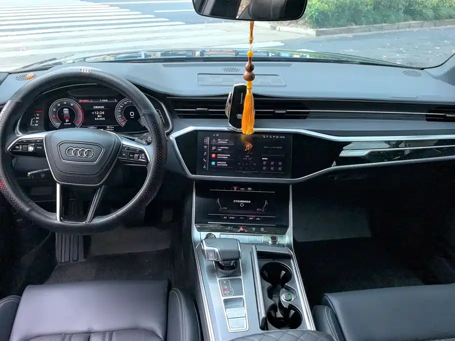 Audi A6L 2025 — фото 12