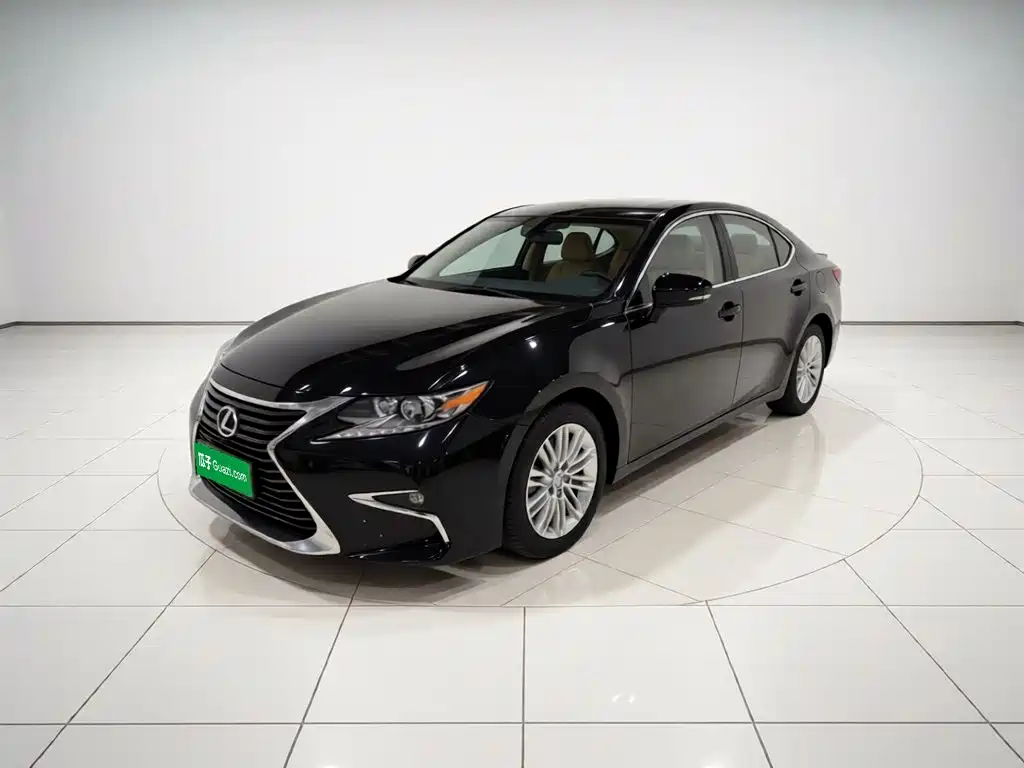 Lexus ES 2017