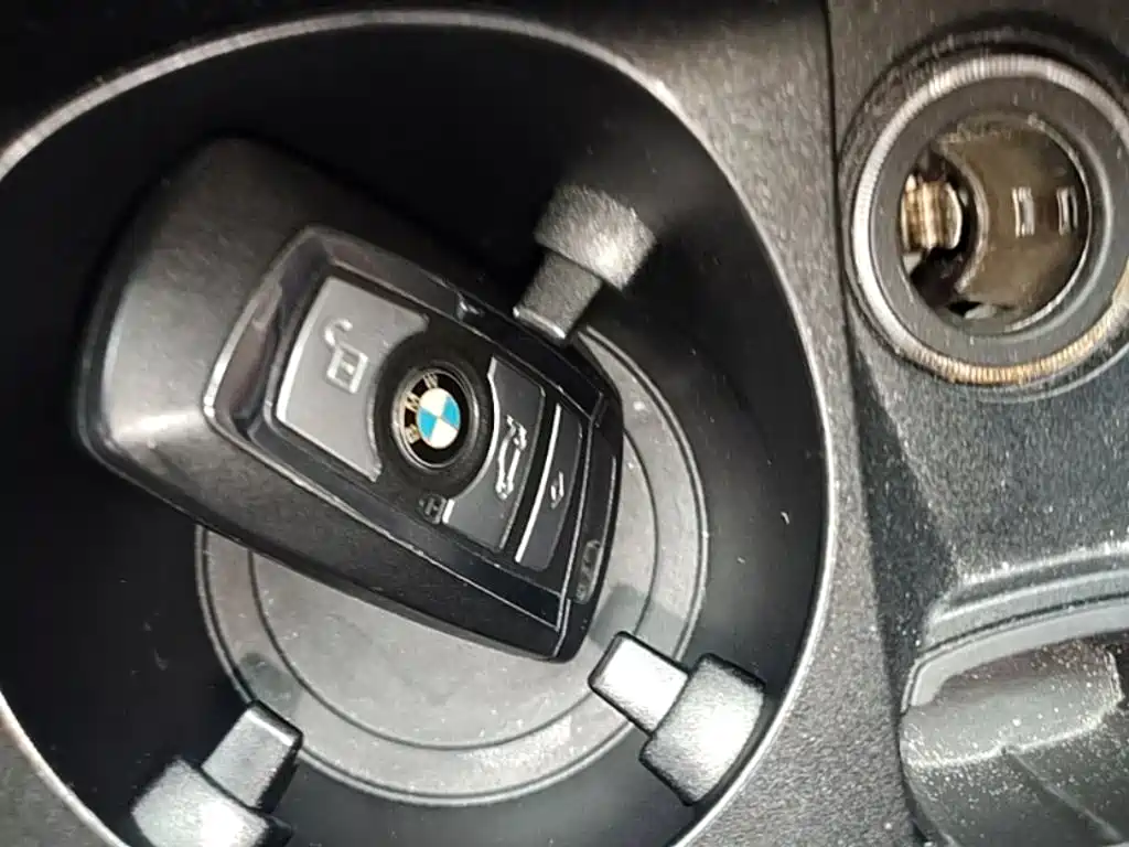 BMW 5 Series 2015 — фото 9