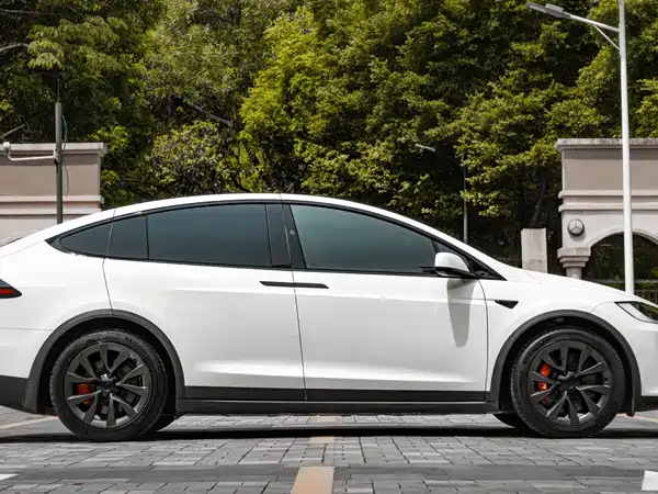 Tesla Model X 2023