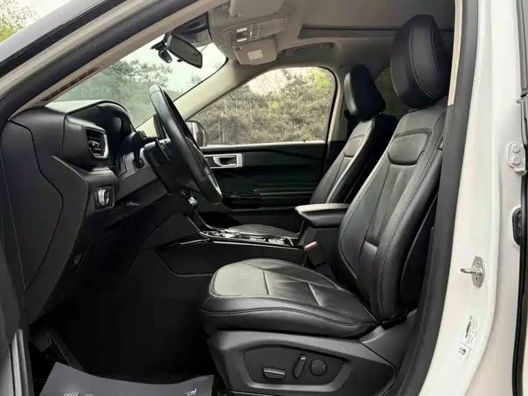 Ford Explorer 2021 — фото 13