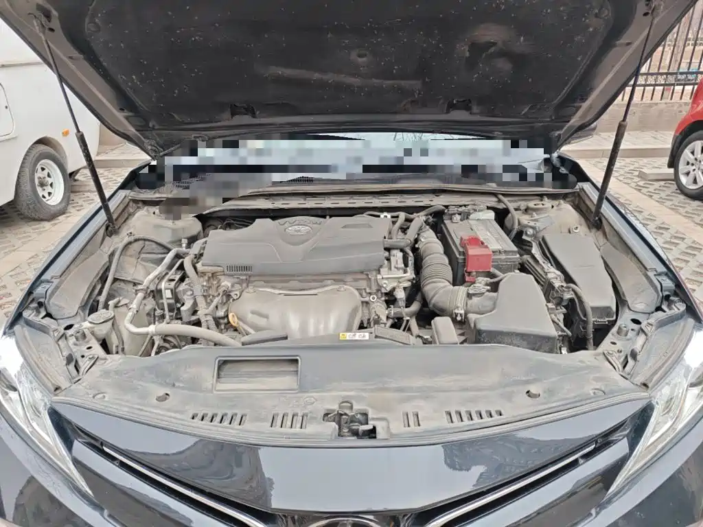 Toyota Camry 2018 — фото 11