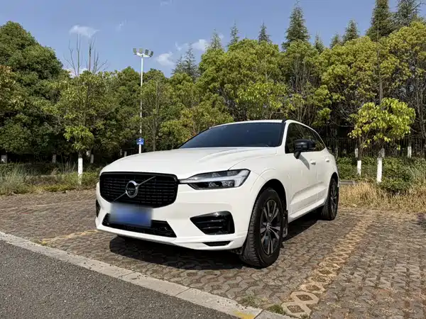 Volvo XC60 2021