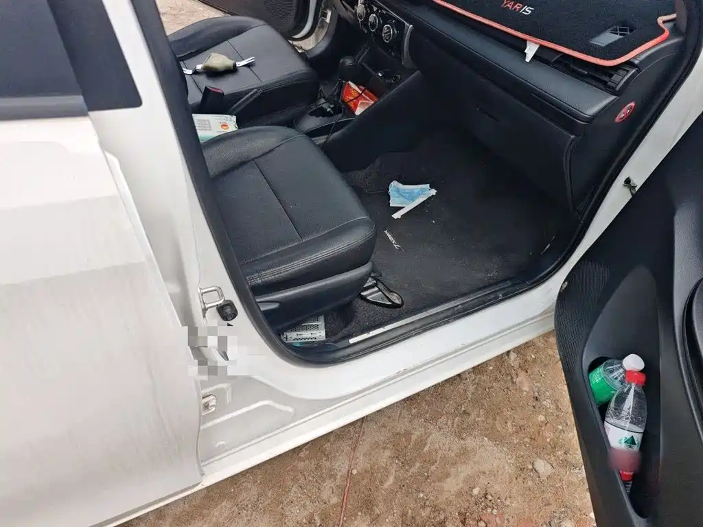 Toyota Yaris L 2020 — фото 20