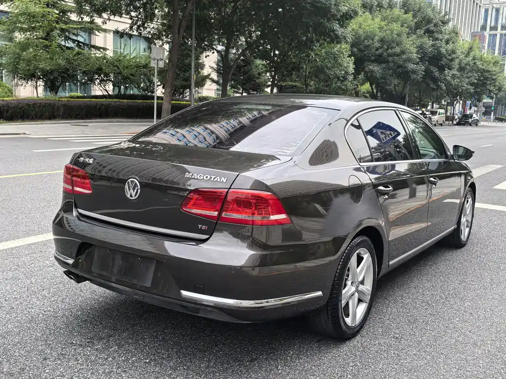 Volkswagen Magotan 2015
