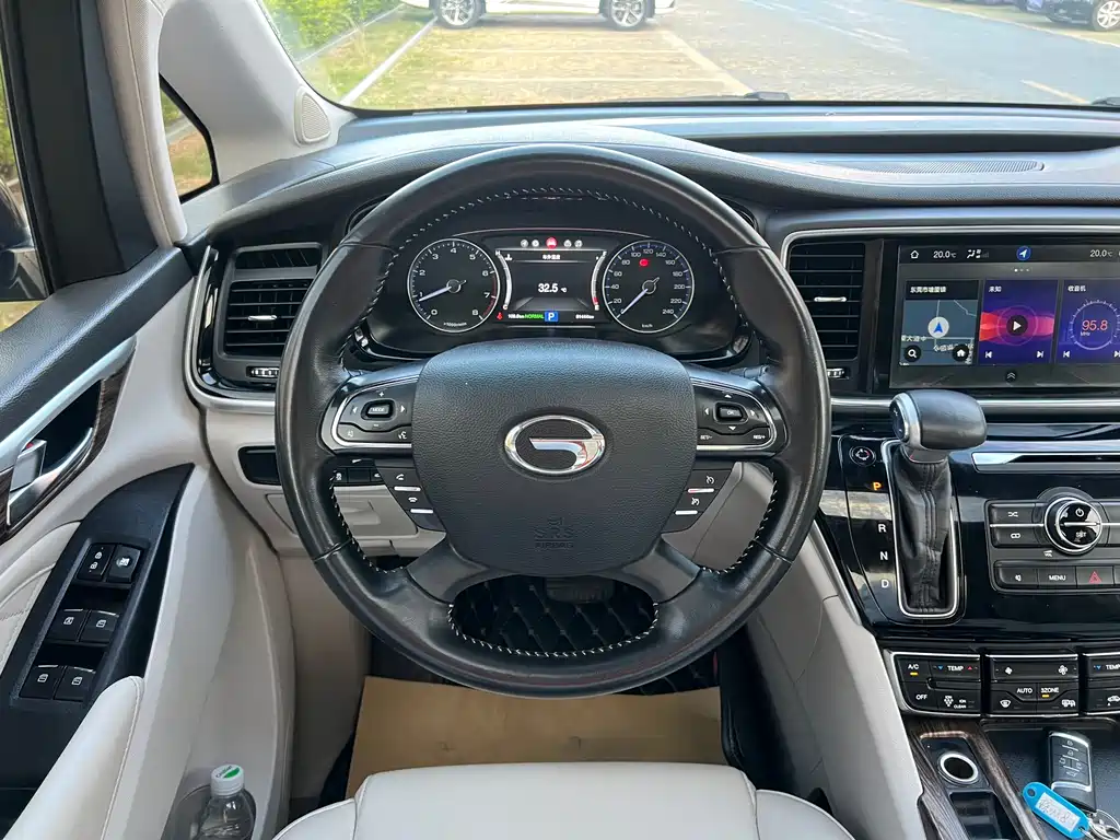 GAC Motor Trumpchi M8 2019 — фото 11