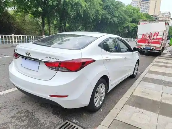 Hyundai Elantra Langdong 2017
