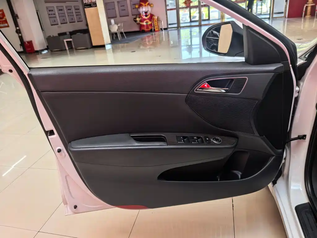 Hyundai Mistra 2017 — фото 6