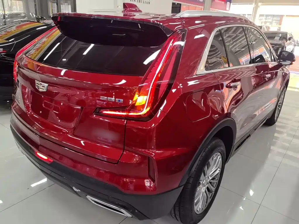Cadillac XT4 2024 — фото 7