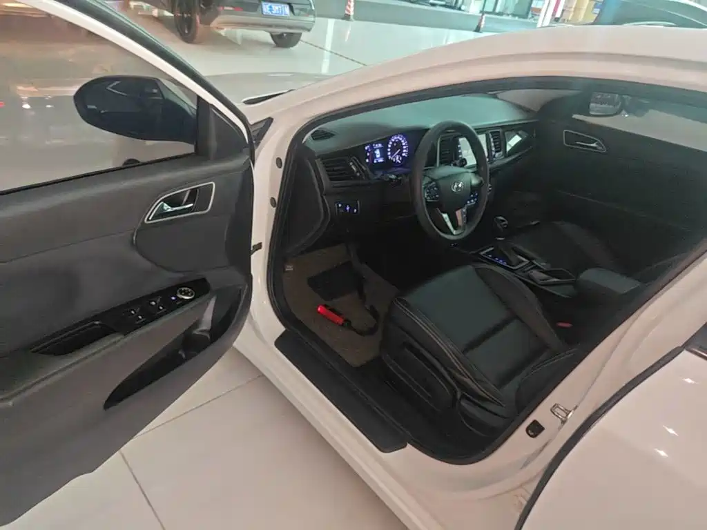 Hyundai Mistra 2017 — фото 16