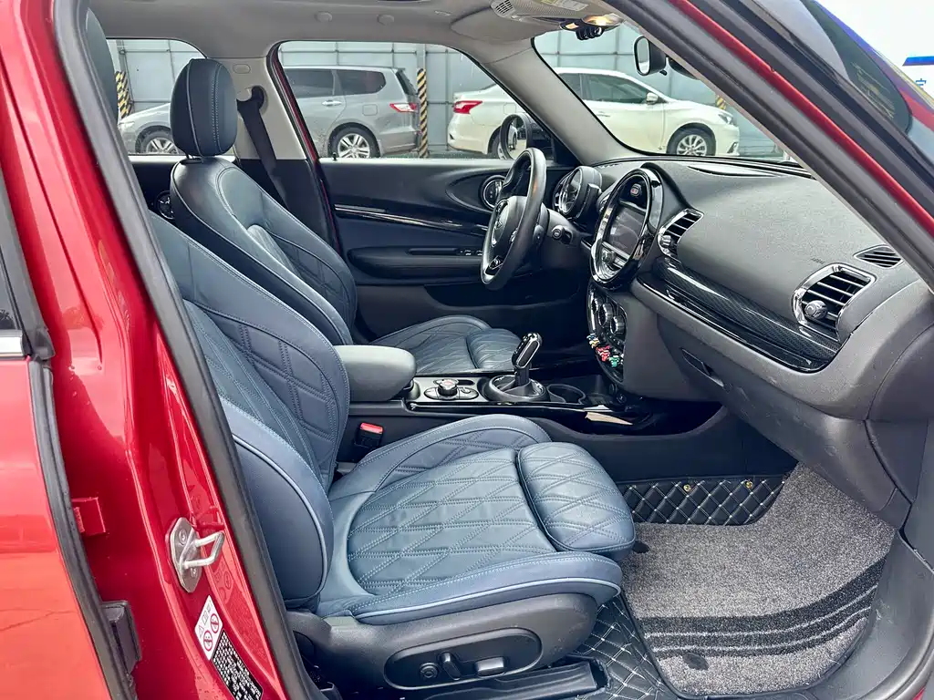 MINI Clubman 2020 — фото 12
