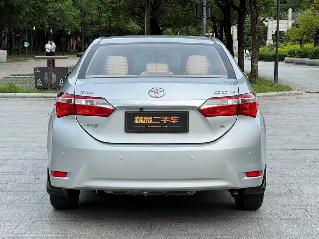 Toyota Corolla 2015