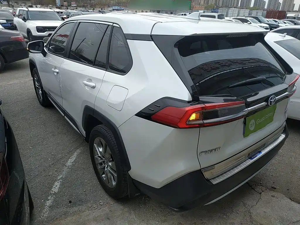 Toyota Wildlander 2022 — фото 23
