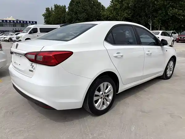 Roewe 360 2017