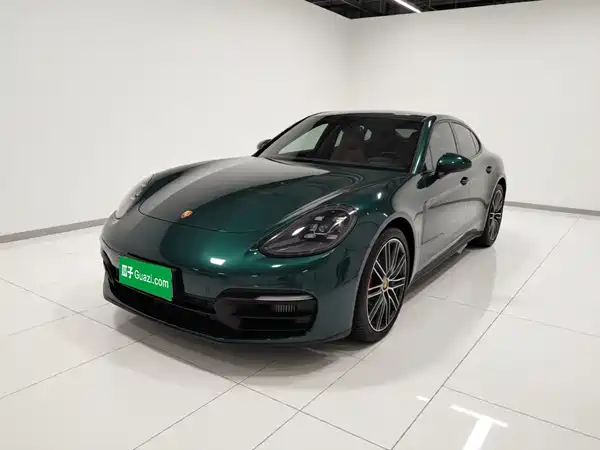 Porsche Panamera 2022