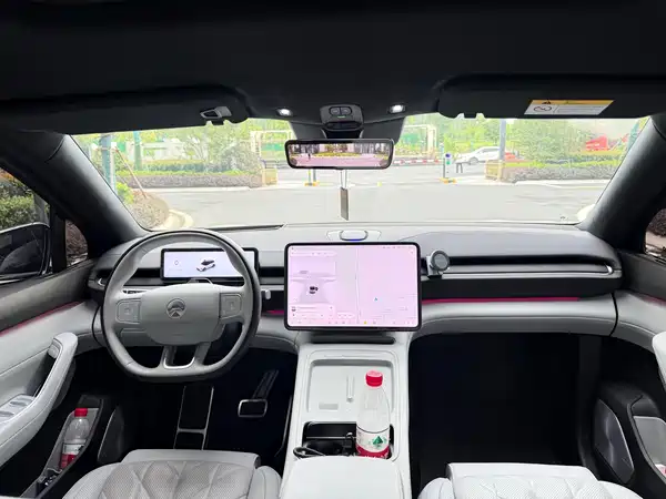 NIO ES6 2025