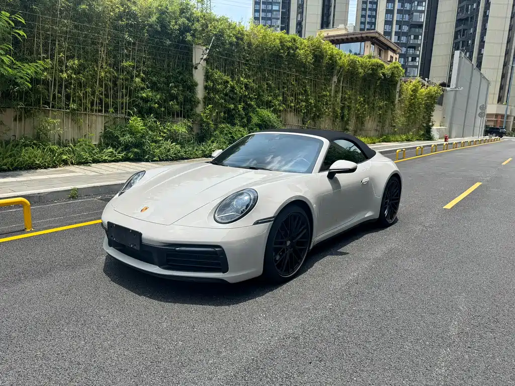 Porsche 911 2021