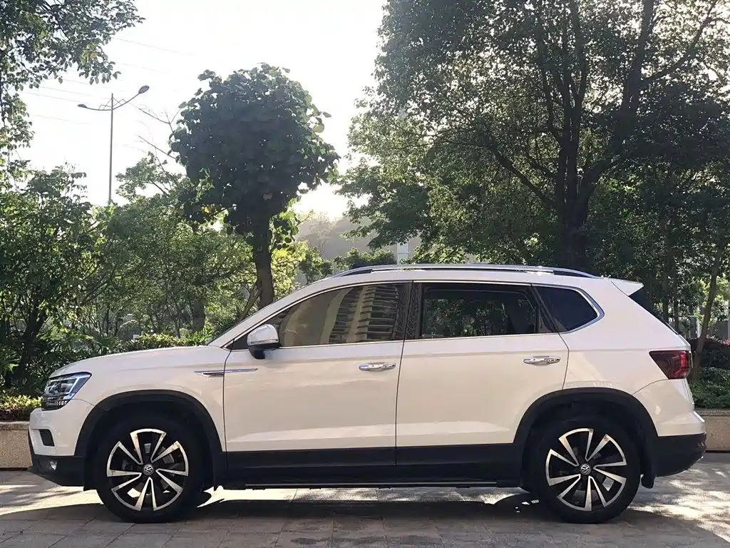 Volkswagen Tharu 2019