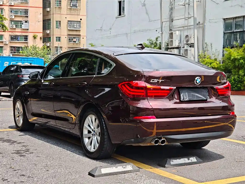 BMW 5 Series GT 2014 — фото 7