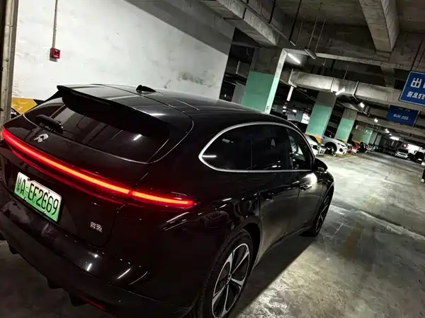 NIO ET5T 2025