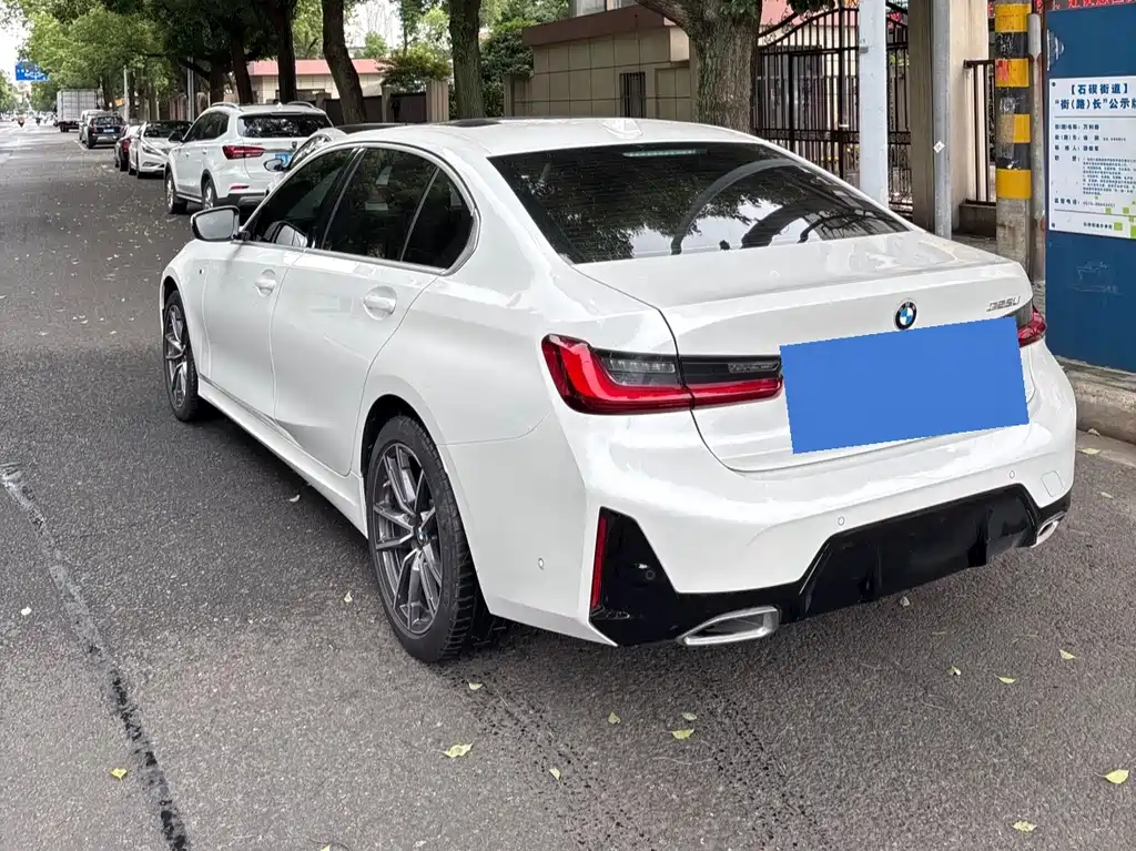 BMW 3 Series 2025 — фото 15