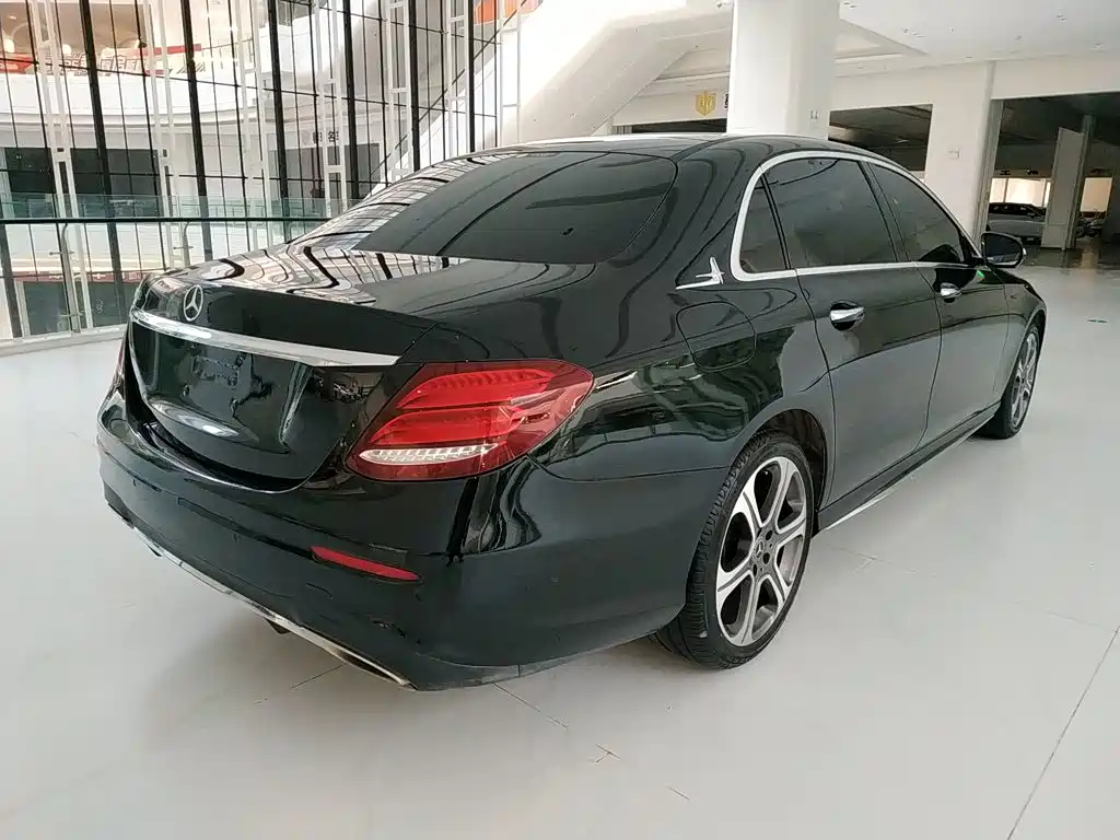 Mercedes-Benz E-Class 2017