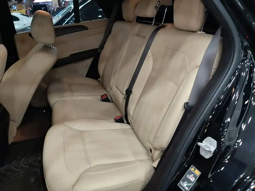 Mercedes-Benz GLE 2017 — фото 17