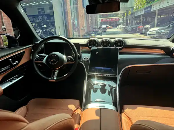 Mercedes-Benz GLC 2024