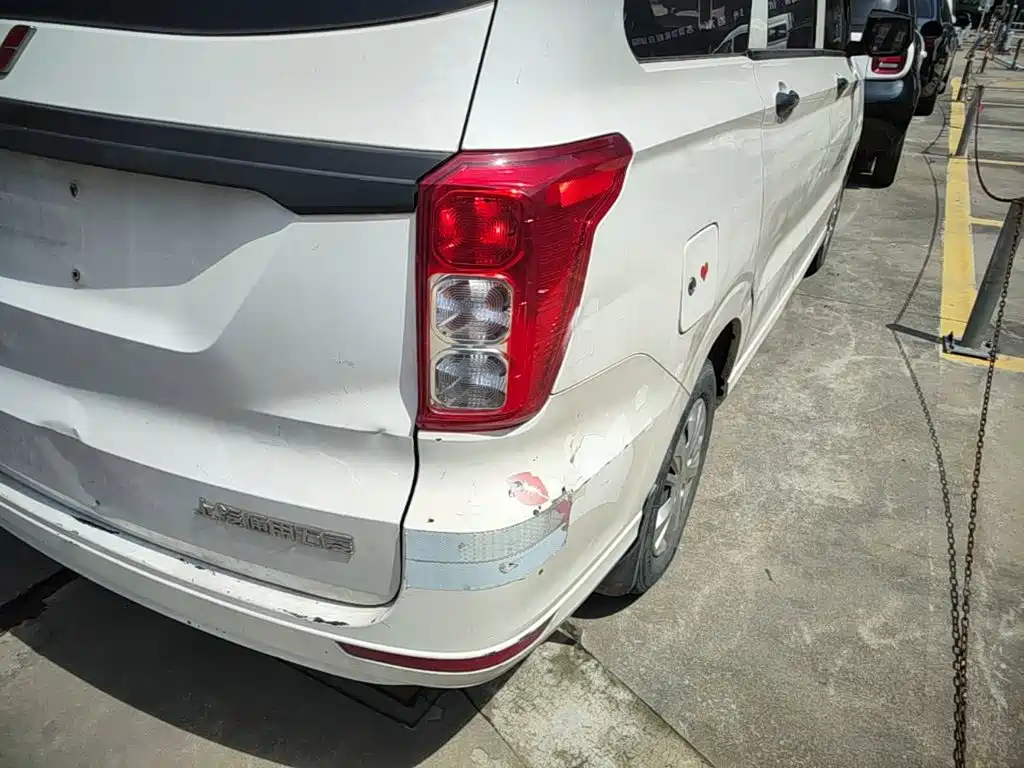 Wuling Hongguang 2019 — фото 24