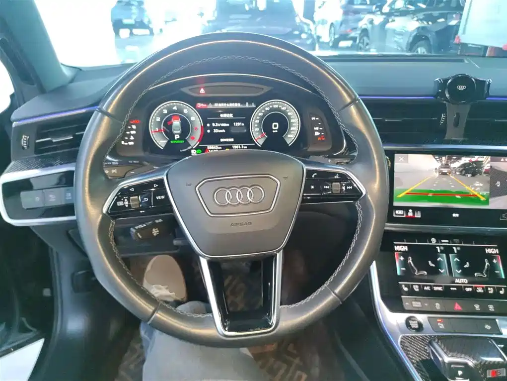Audi A6L 2022