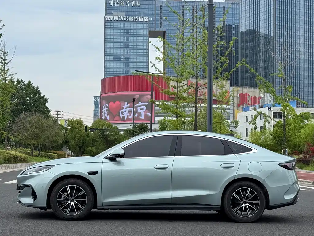 BYD Seal 06 2025 — фото 14