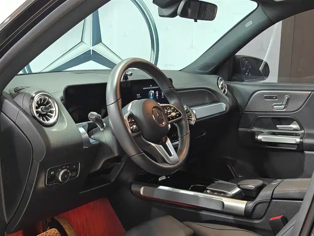 Mercedes-Benz EQB 2023
