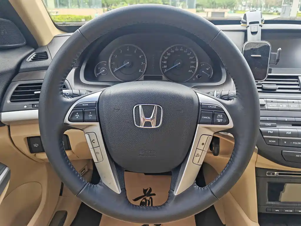 Honda Crosstour 2013 — фото 13