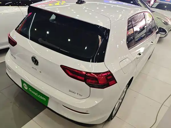 Volkswagen Golf 2023