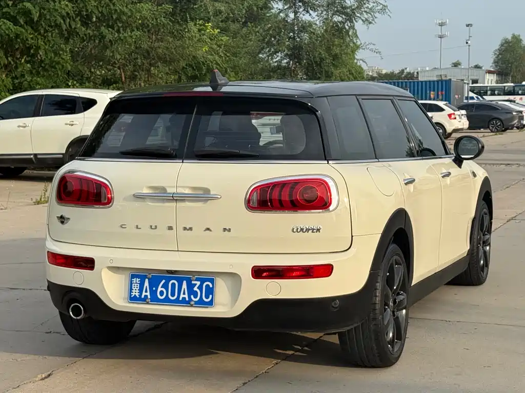 MINI Clubman 2017 — фото 9