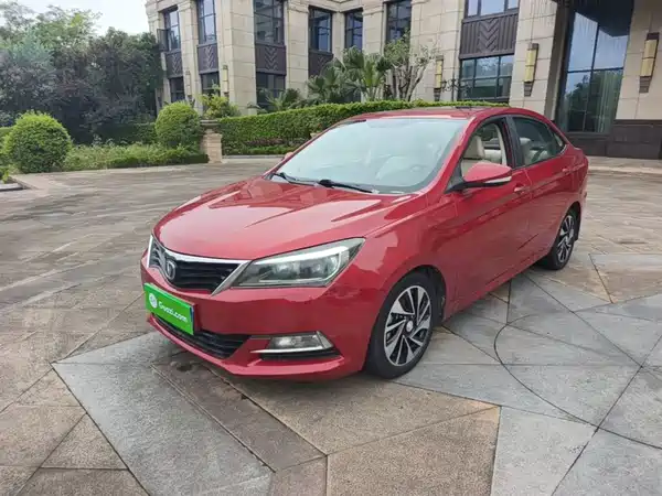 Changan Yuexiang V7 2015
