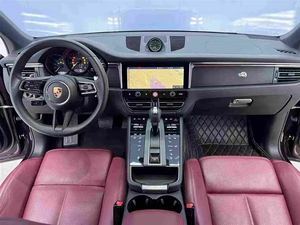 Porsche Macan 2023 — фото 9