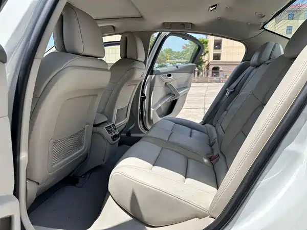 Peugeot 508 2011