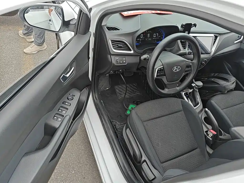Hyundai Verna 2021 — фото 16