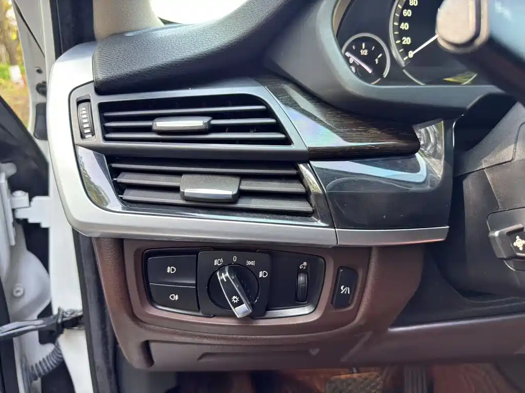 BMW X5 2014 — фото 14