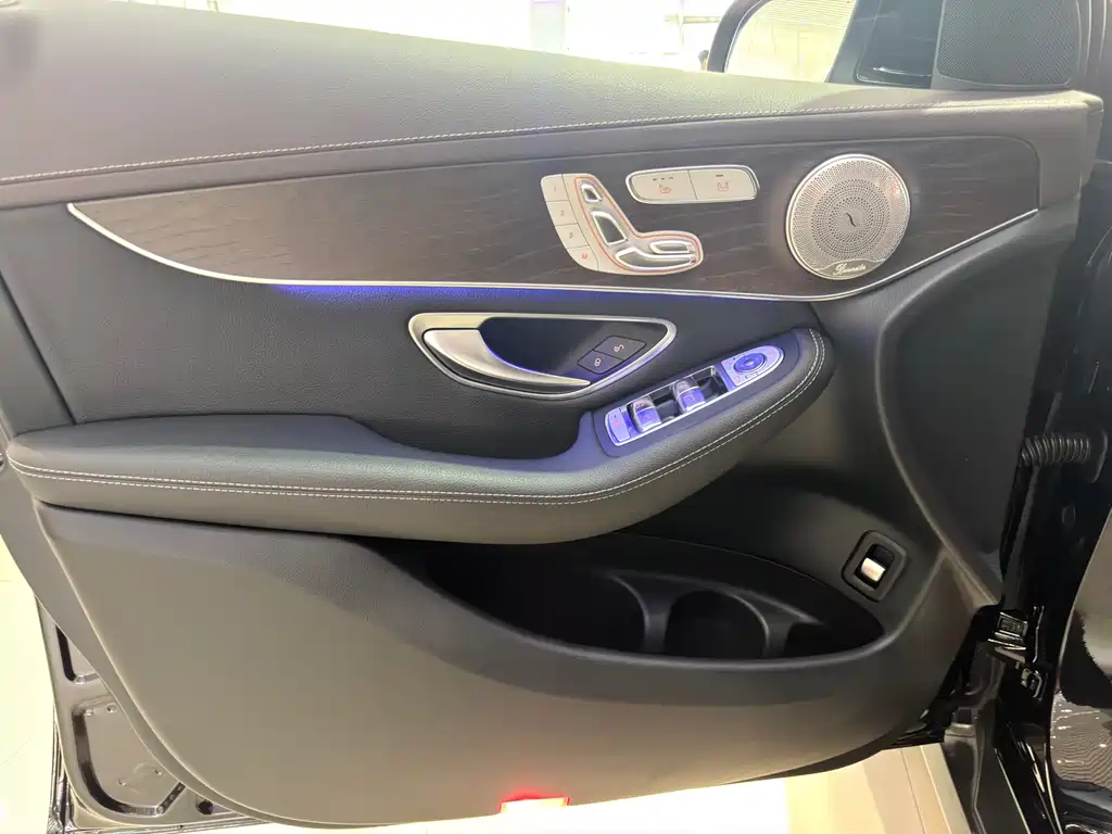 Mercedes-Benz GLC 2021 — фото 14